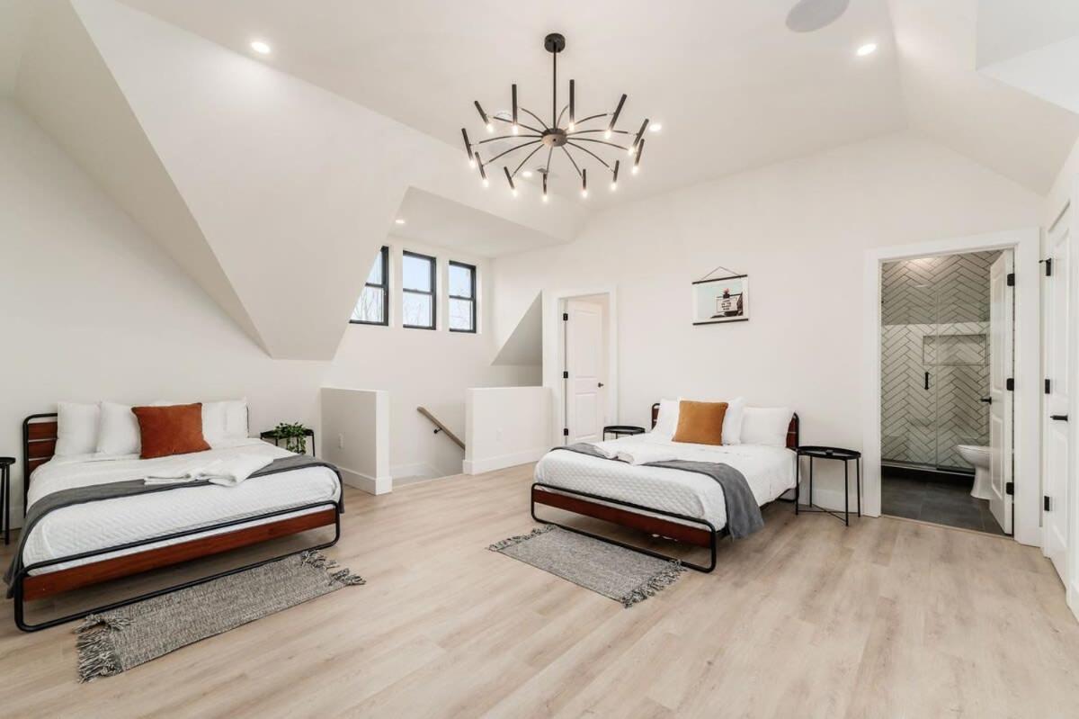 Apartament Luxury Escape 4br 3 Bath Oasis In Historic Old Town Columbus